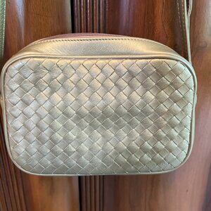 Gold vintage metallic purse